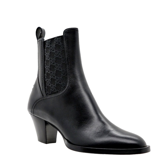 Fendi Ankle Boots Karligraphy Black Leather Booties Size 37 New - Picture 2 of 6